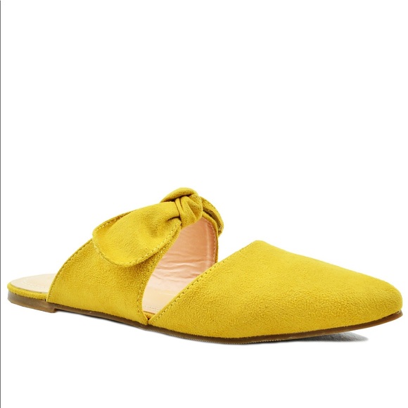 ⭐️ Women's Yellow Suede With Bow Slide - Picture 4 of 4